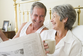 older-couple-reading
